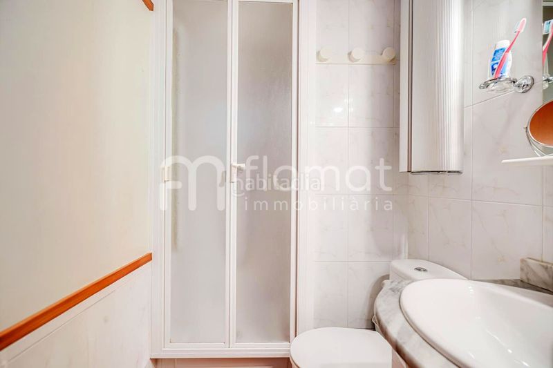 Foto 765bc375-f2b7-4a11-87c5-7c6a3e60c4b2. Casa amb aparcament a Centre Blanes