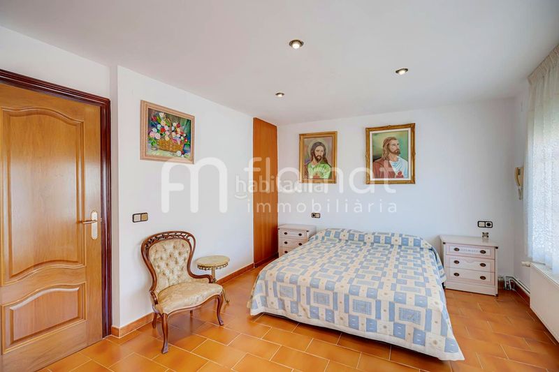 Foto 8f6476a1-52fb-4178-b7a9-640d85b664cc. Casa amb aparcament a Centre Blanes