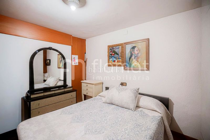 Foto 969dffac-2ff1-4594-8239-0bef1d566c7e. Casa amb aparcament a Centre Blanes