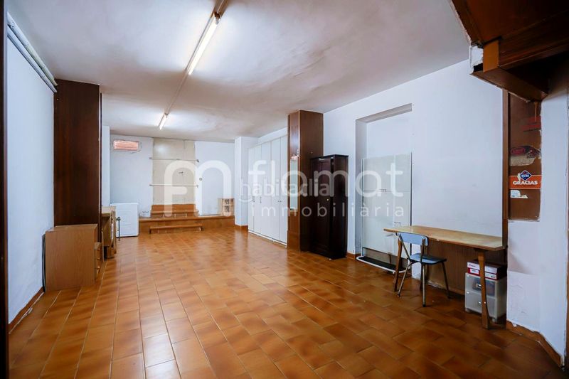 Foto bd8627c6-42d9-41ba-862f-9cfbfa07cf56. Casa amb aparcament a Centre Blanes