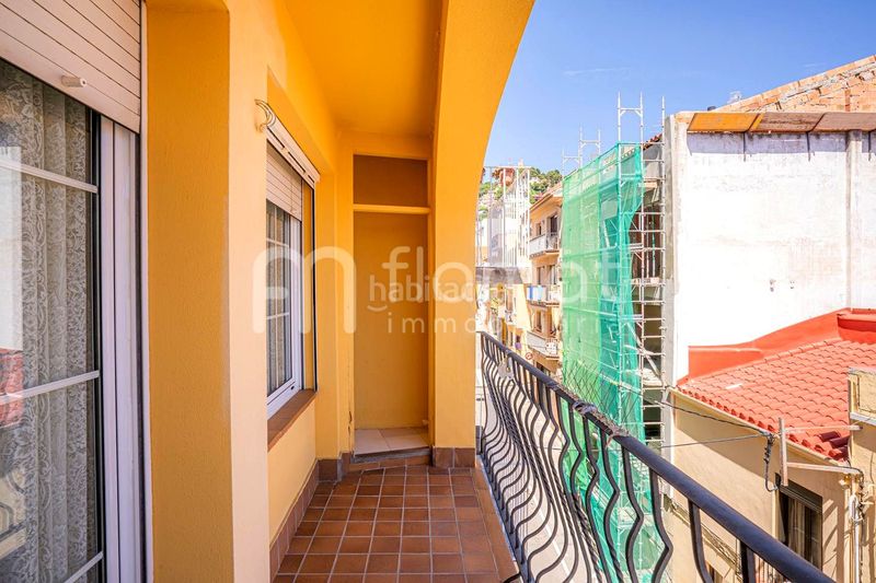 Foto ef57be21-f6e1-46b1-a62f-bbeac6bdccca. Casa amb aparcament a Centre Blanes