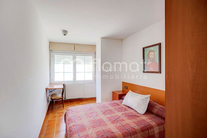 Foto f21a256a-563a-4cd7-8004-51279e6b631e. Casa amb aparcament a Centre Blanes