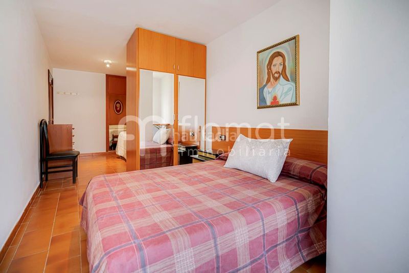 Foto fd67526e-1f17-4b63-aaae-eeda7ebe1ba0. Casa amb aparcament a Centre Blanes
