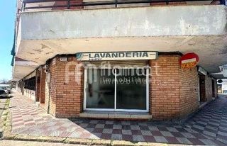Local Comercial a Carrer Pablo Neruda 21 LOCAL