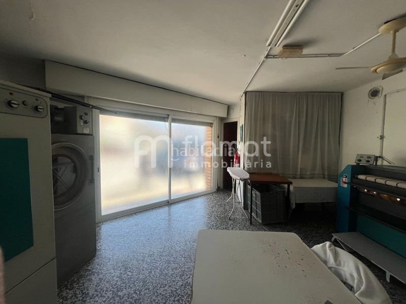 Foto e0657de1-a6a5-406d-9ecb-c80ed35af8e7. Local comercial a La plantera Blanes