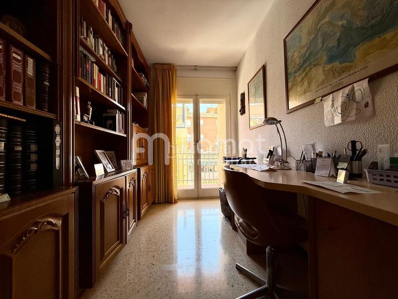 Foto afd2367d-1d04-4183-bdb8-d5c7e9c41265. Pis a Mont Ferrant-Joan Carles I Blanes
