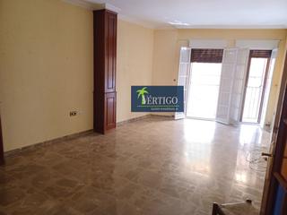 Flat  Antonia daz. Piso en venta en centro  centro, 4 dormitorios.