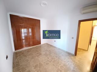 Pis  Antonia díaz. Piso en venta en centro  centro, 4 dormitorios.