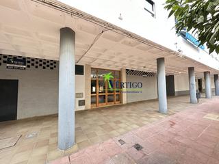 Local Comercial en Mijail gorbachov 5. Local com. en venta en vistazul.