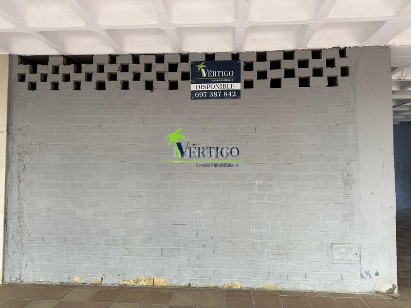 Foto 58ea760e-e56a-4162-bc54-8a2d8174d86e. Locale commerciale in mijail gorbachov 5 in Vista Azul - Consolación Dos Hermanas