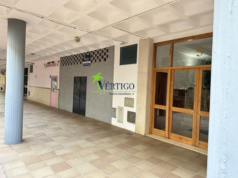 Foto c9638819-8476-4867-8452-24abf528091c. Locale commerciale in mijail gorbachov 5 in Vista Azul - Consolación Dos Hermanas