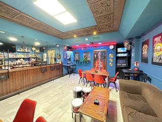 Locale commerciale in Juez José Jurado Saldaña 2