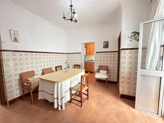 Maison à Reyes católicos 75. Casa en venta en avda. reyes católicos, 5 dormitorios.
