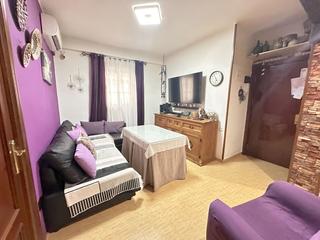 Pis a Nuestro padre jesús cautivo 1. Piso en venta en bda. el rocio, 2 dormitorios.
