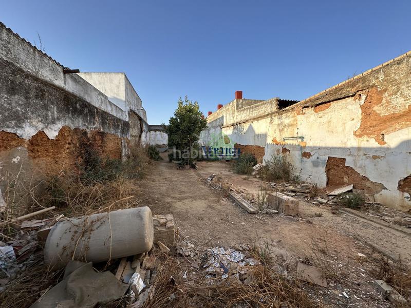 Foto 0057a51d-0eed-4ccf-9c28-ea6097f921af. Terreno residenziale in amancio renes 11 in Centro - Doña Mercedes Dos Hermanas