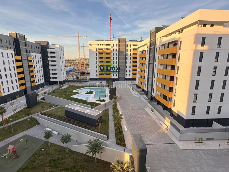 Foto 60024bda-b3a1-4ae8-81ef-193b5f94a392. Affitto appartamento in felipe gonzález márquez 12 in Dos Hermanas