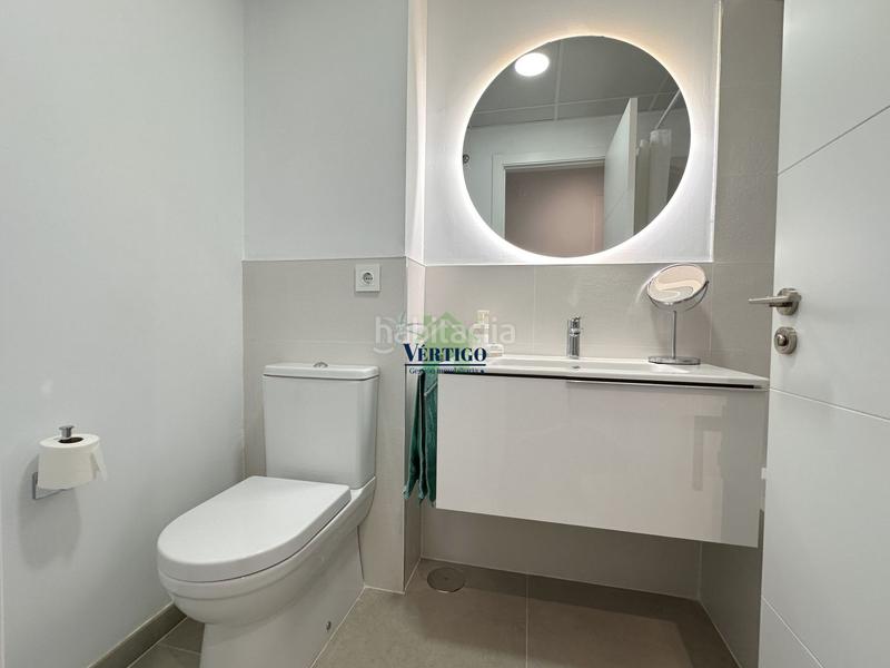 Foto c64aad0c-864b-4daf-bfb2-49071bdc3e69. Lloguer pis a felipe gonzález márquez 12 a Entrenúcleos Dos Hermanas