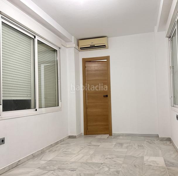 Foto 6926f2c0-3626-4f9f-9868-b85222b8ff9c. Oficina a españa 116 a Vista Azul - Consolación Dos Hermanas