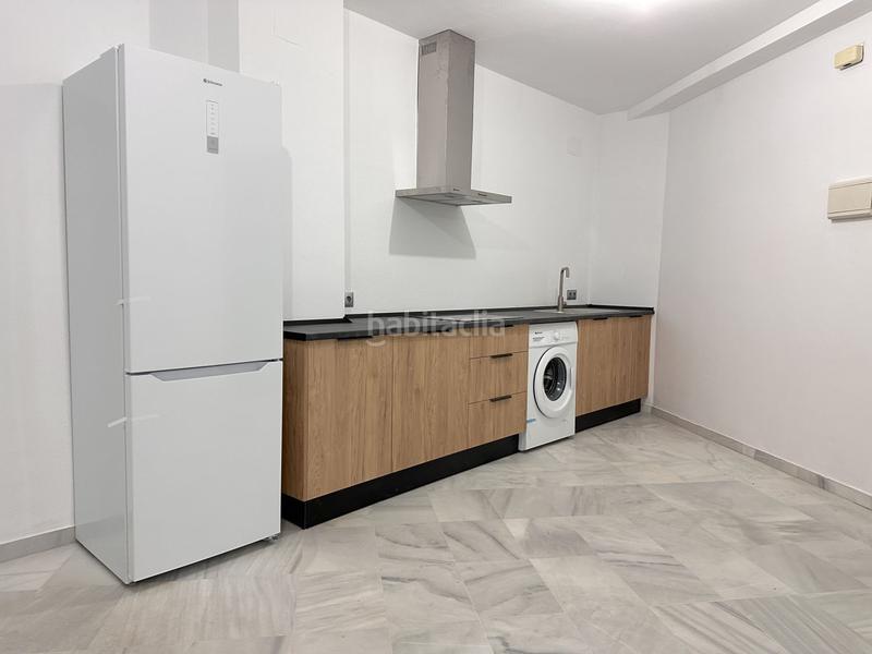 Foto 90615ef5-063a-4a65-81e8-90ae5a5abaf3. Oficina a españa 116 a Vista Azul - Consolación Dos Hermanas