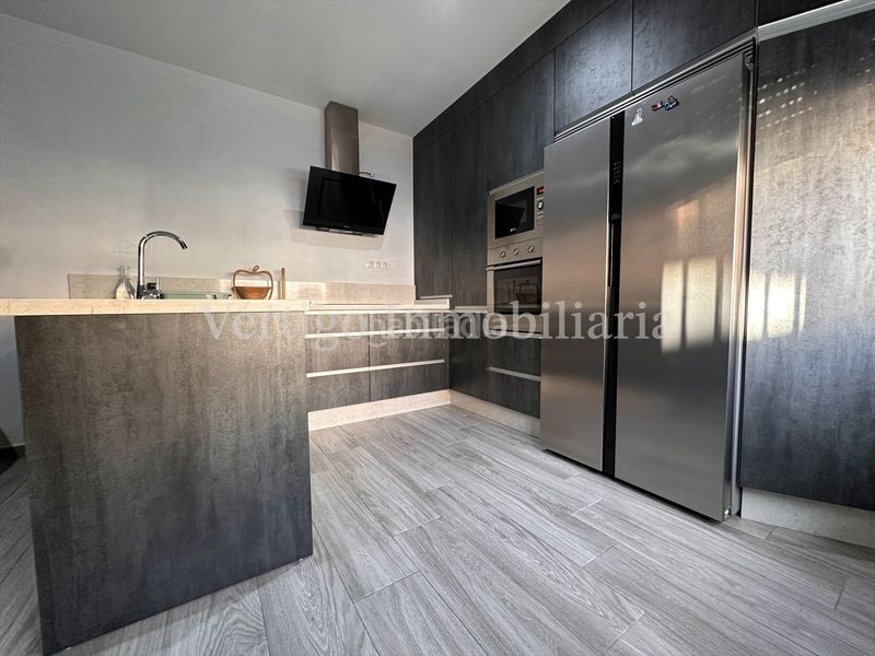 Foto 4cdfc220-9fbc-43a8-a763-05b72736907d. Casa a santander 25 a Centro - Doña Mercedes Dos Hermanas