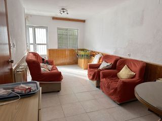 Casa a La jara 13. Vive con tranquilidad casa familiar en perales del puerto!!