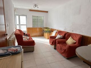 Haus in Perales del Puerto. Vive con tranquilidad casa familiar en perales del puerto!!