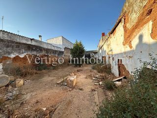 Terreny residencial a Calle amancio renes 11. Amancio renes