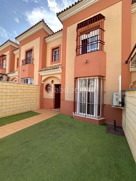 Foto ff14217a-5924-459c-a8f3-cfcbf975fdf2. Casa en calle alonso quijano 32 marquesado en El Arenal - La Pólvora Dos Hermanas
