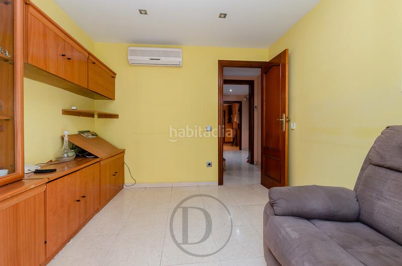 Foto cf7f82f0-6129-40dd-9fcf-aa22b689c0da. Piso en Pubilla Cases Hospitalet de Llobregat (L´)