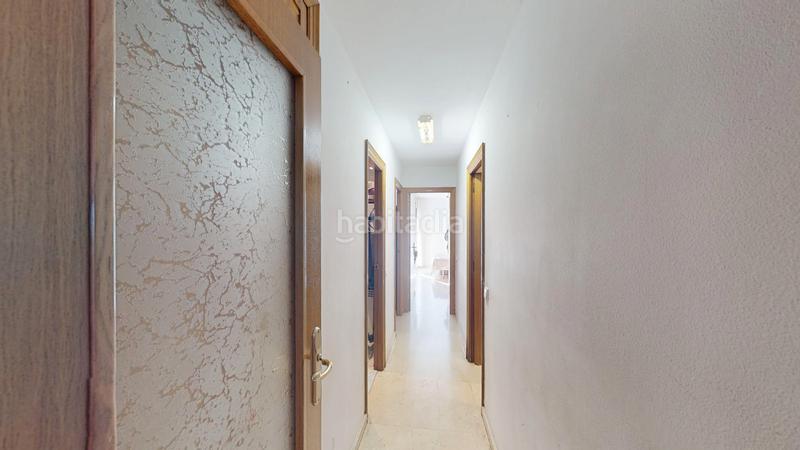 Foto cf88e629-5f09-40aa-8689-61b755a0a2bb. Piso en Barri del Centre Terrassa