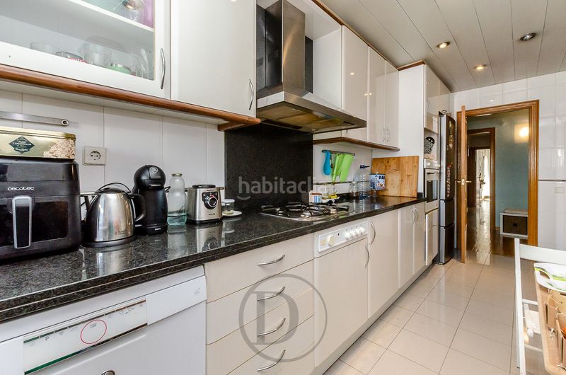 Foto 2e93cc11-34aa-498c-bc70-31f3d8772d0b. Pis amb calefacció aparcament a Barri del Centre Terrassa