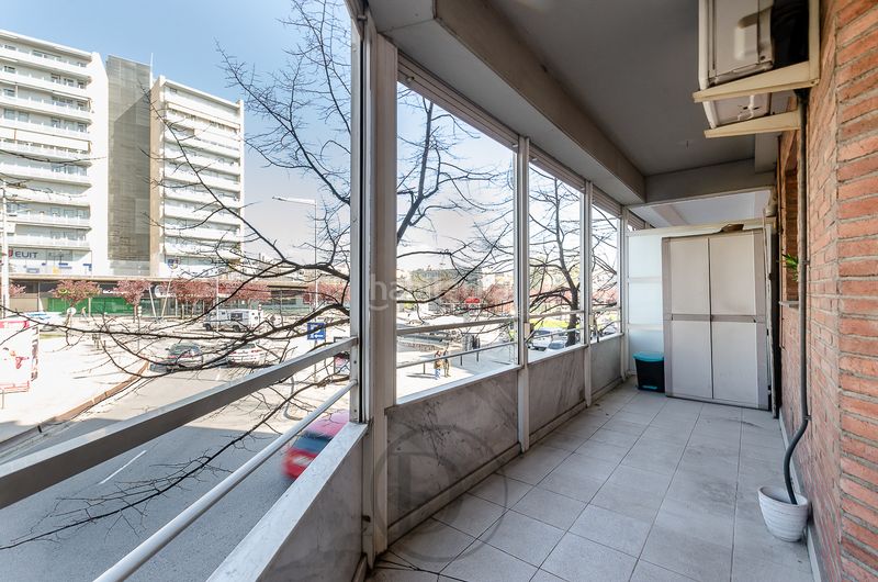 Foto 595a2130-f2aa-44b9-83a5-53c89dbfef9b. Pis amb calefacció aparcament a Barri del Centre Terrassa