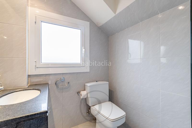 Foto 04998aab-6b09-4260-9f71-3e7a9bf7ecb3. Dúplex amb calefacció aparcament a Sant Ramon - Maternitat Barcelona