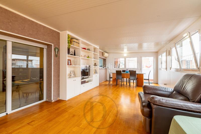 Foto 3b143aa0-f823-420f-8fad-b20fbf33f7f1. Dúplex amb calefacció aparcament a Sant Ramon - Maternitat Barcelona