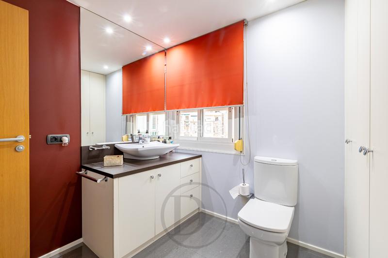 Foto 525c342e-e1fc-48cd-a678-69eb9fbc15cd. Dúplex amb calefacció aparcament a Sant Ramon - Maternitat Barcelona