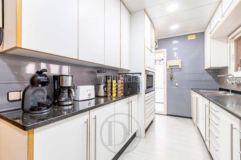 Foto 5543dba3-7349-4466-91c2-7eb34f48bc31. Dúplex amb calefacció aparcament a Sant Ramon - Maternitat Barcelona