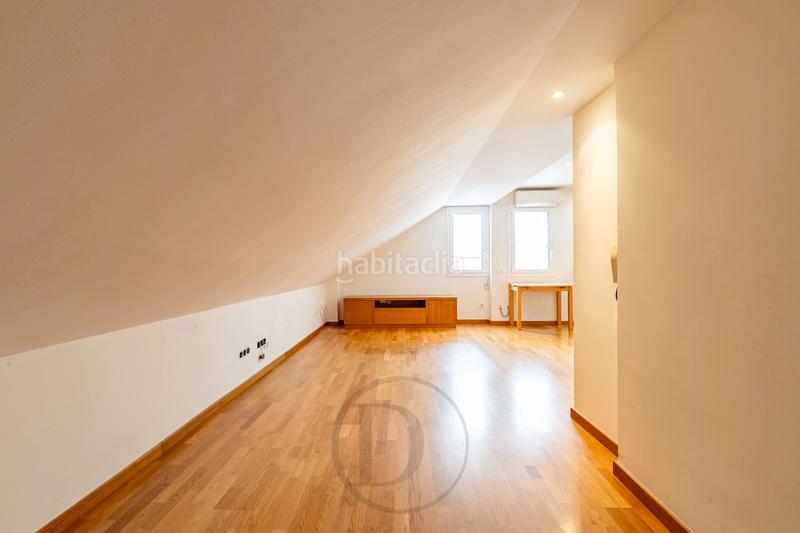 Foto 59f3a92b-1859-4b43-a0cd-2412278d6bf1. Dúplex amb calefacció aparcament a Sant Ramon - Maternitat Barcelona