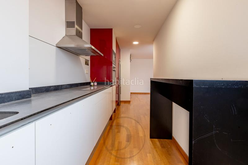 Foto 694e2091-12ab-485b-b547-b756ee841a44. Dúplex amb calefacció aparcament a Sant Ramon - Maternitat Barcelona