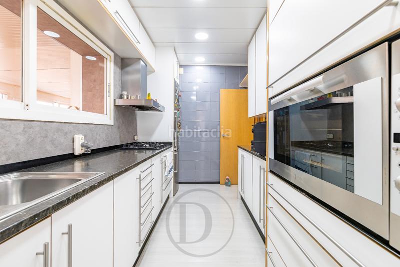 Foto 7fc3c8ea-d352-46f6-b24b-730003d148ad. Dúplex amb calefacció aparcament a Sant Ramon - Maternitat Barcelona