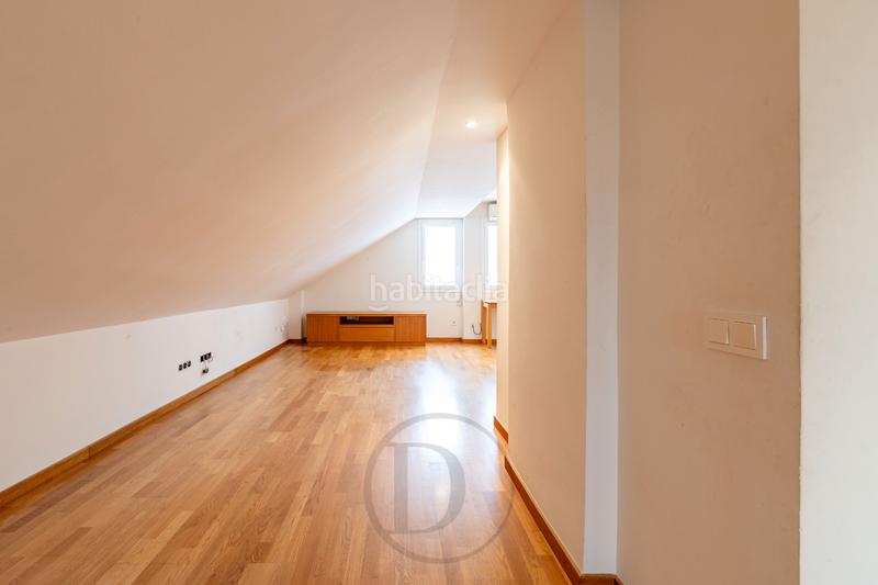 Foto bcb44a1f-3176-47af-9a02-84b56ba57c76. Dúplex amb calefacció aparcament a Sant Ramon - Maternitat Barcelona