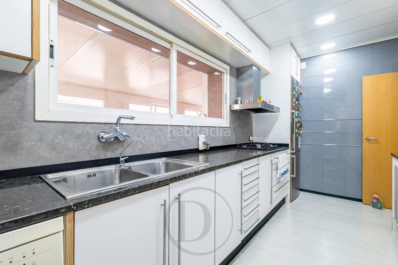 Foto c1a8e346-7c66-4a44-acb8-0eb81899b097. Dúplex amb calefacció aparcament a Sant Ramon - Maternitat Barcelona