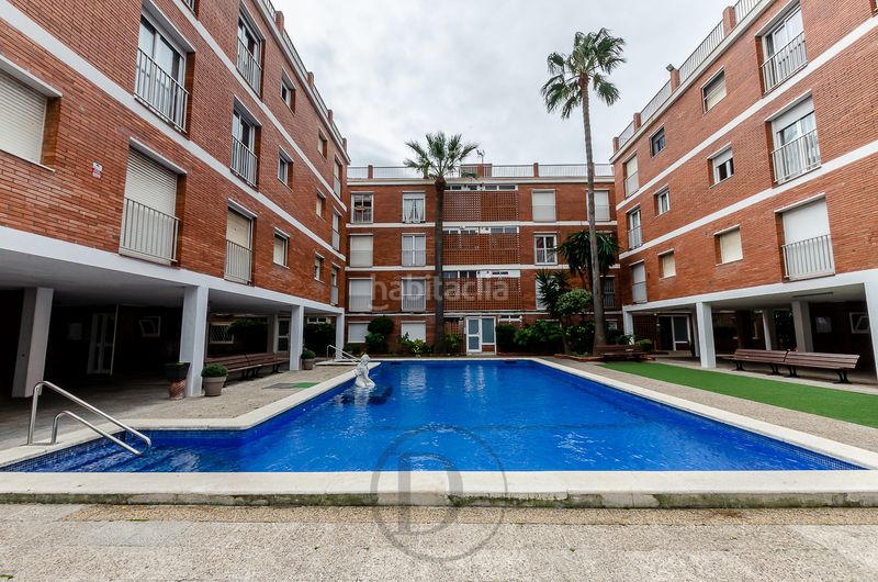 Foto 3099120b-e678-404a-8e4c-5d1466a73538. Pis amb calefacció piscina a Lluminetes Castelldefels
