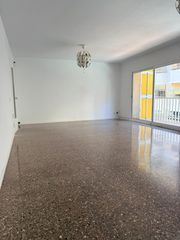 Piso en Carrer d'Àngel Guimerà