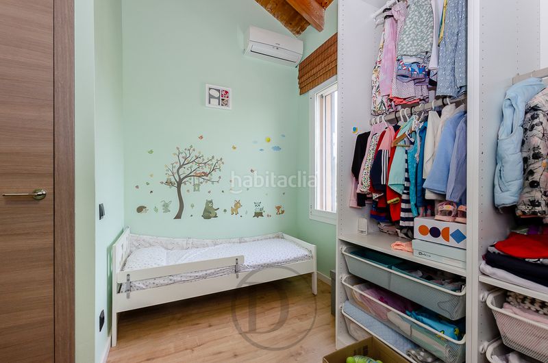 Foto 545398fa-f647-445e-a208-4a996e6d1750. Casa amb xemeneia calefacció aparcament piscina a Vallirana