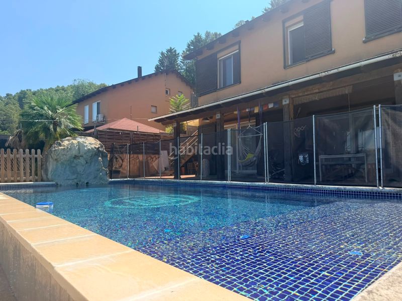 Foto f276270f-14f9-43c0-9dad-94469bde1c26. Casa amb xemeneia calefacció aparcament piscina a Vallirana