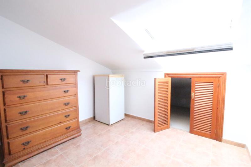 Foto a9281b1a-2317-4702-b1a0-23ac117cd2fe. Dúplex amb xemeneia a Puerto Marina Benalmádena