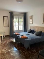 Etagenwohnung in Calle Alfaros