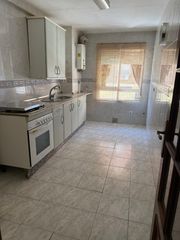 Etagenwohnung en Fuensanta- Arc�ngel. Piso en venta pasaje platero leiva