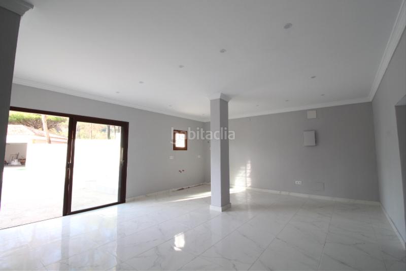 Foto 9cef6e02-8cc4-4f70-9cfb-047e64cfd460. Chalet with fireplace parking pool in Valtocado - La Alquería - La Atalaya Mijas