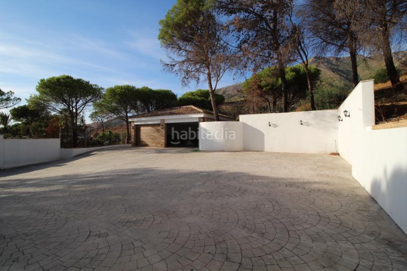 Foto e487c94f-7f09-465f-b6db-162fbd7cb3ff. Chalet with fireplace parking pool in Valtocado - La Alquería - La Atalaya Mijas